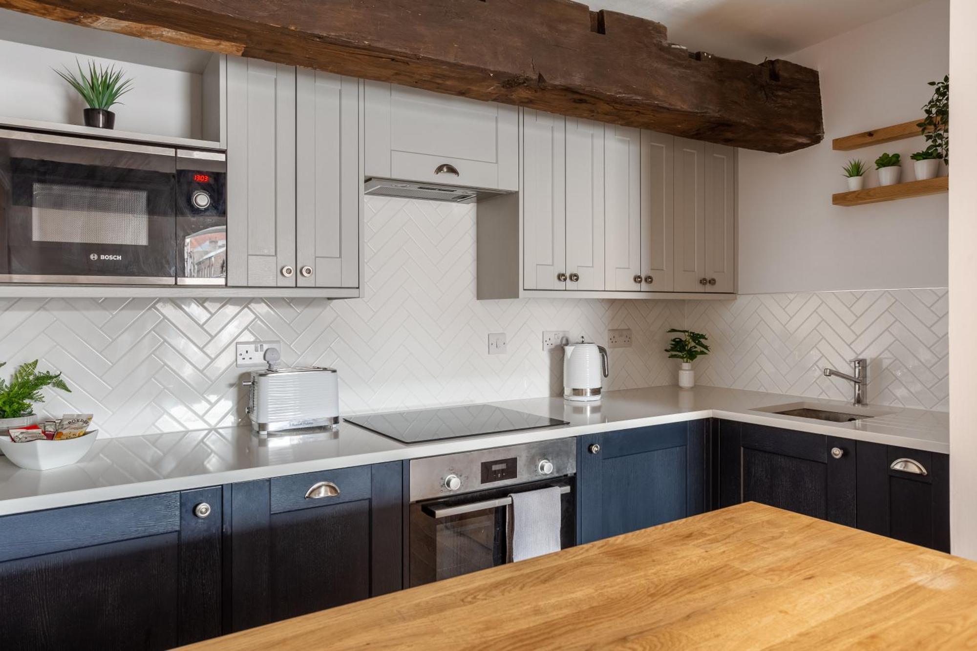 Luxury Apartment Woodsmill View - On The River - With Balcony - Recently Refurbished York Dış mekan fotoğraf
